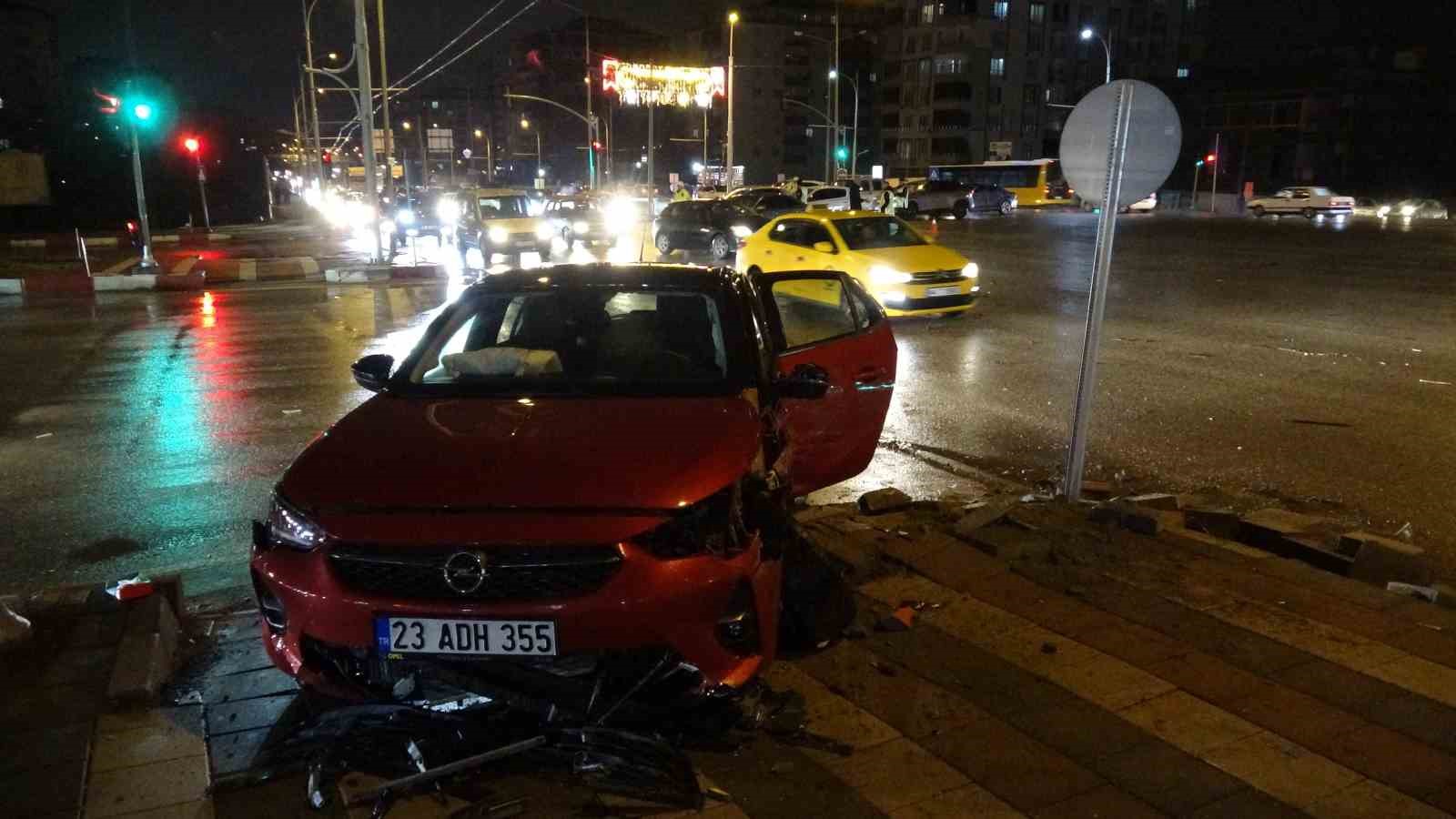malatyada iki otomobil carpisti 5 yarali 0 3dw37PiH