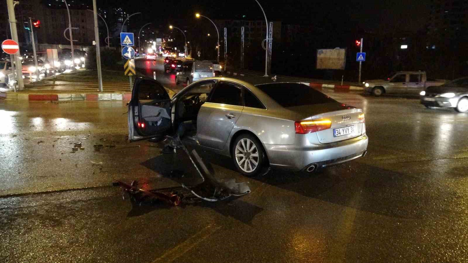 malatyada iki otomobil carpisti 5 yarali 2 rrlPIONF