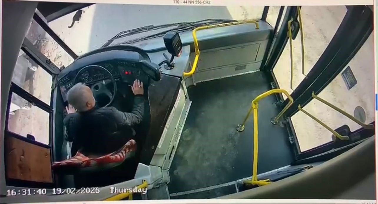 malatyada kafasi konserve kutusuna sikisan kediyi otobus soforu kurtardi 2 CDCN7M2C