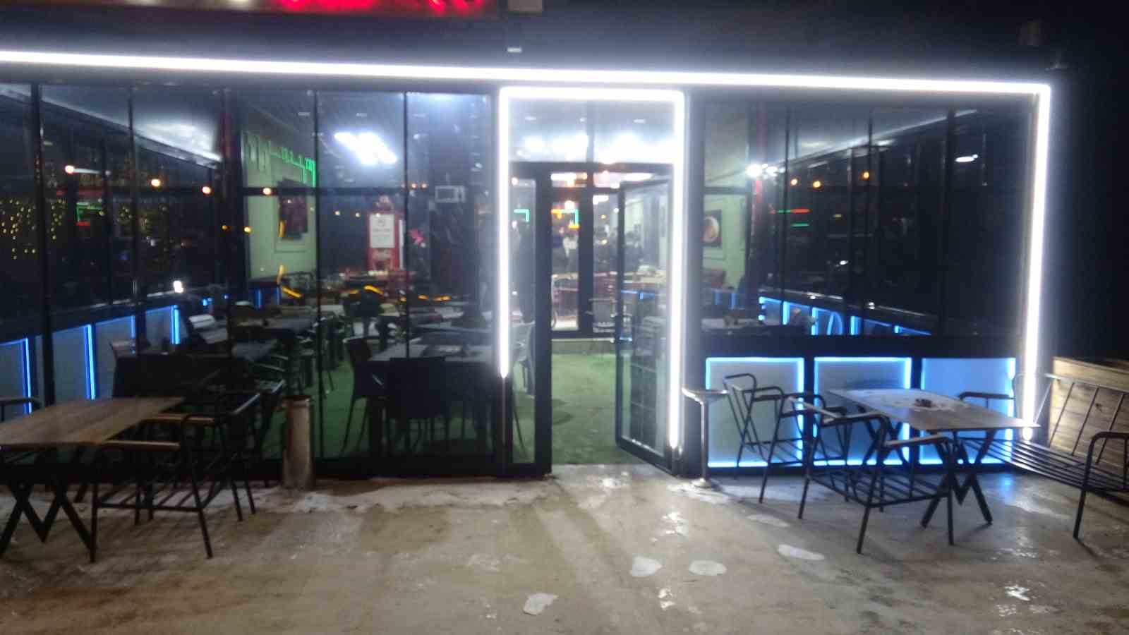 malatyada kafede silahli kavga 1 yarali 2 w63JLWqg