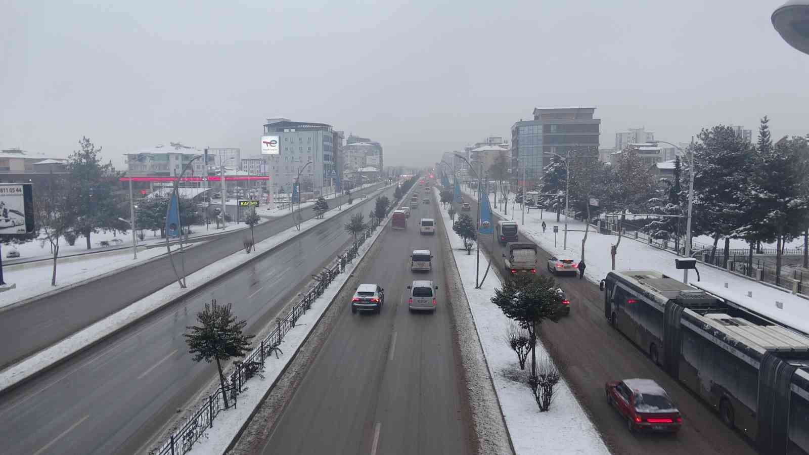 malatyada kar yagisi etkili oluyor 1 A4XUUwD2