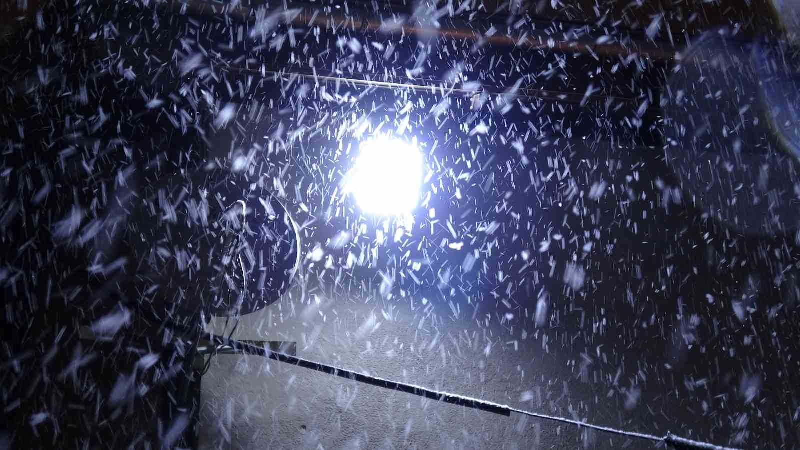malatyada kar yagisi ulasimda aksamalara yol acti 4 8bzRwLRq
