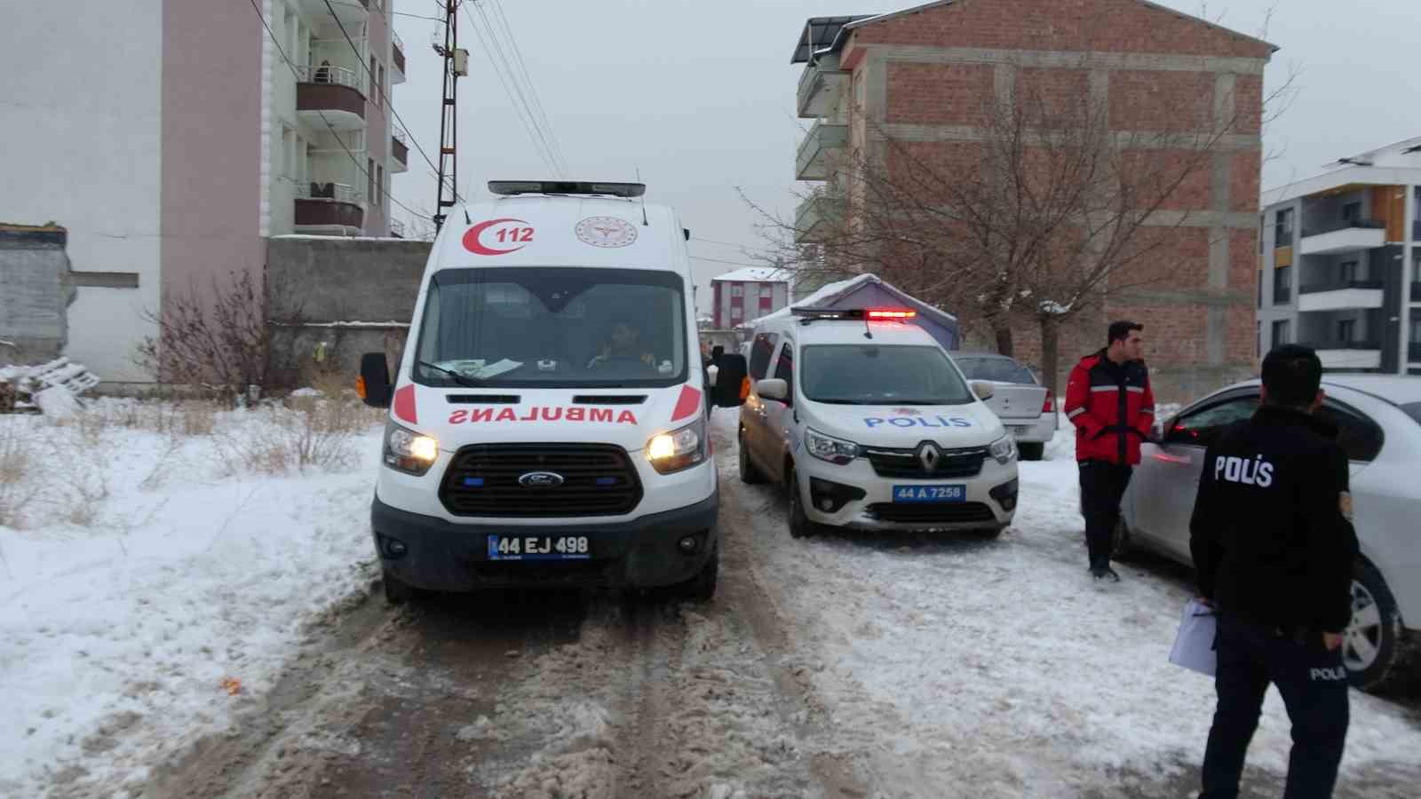 malatyada kari koca dogalgazdan zehirlenme suphesiyle hastaneye kaldirildi 0