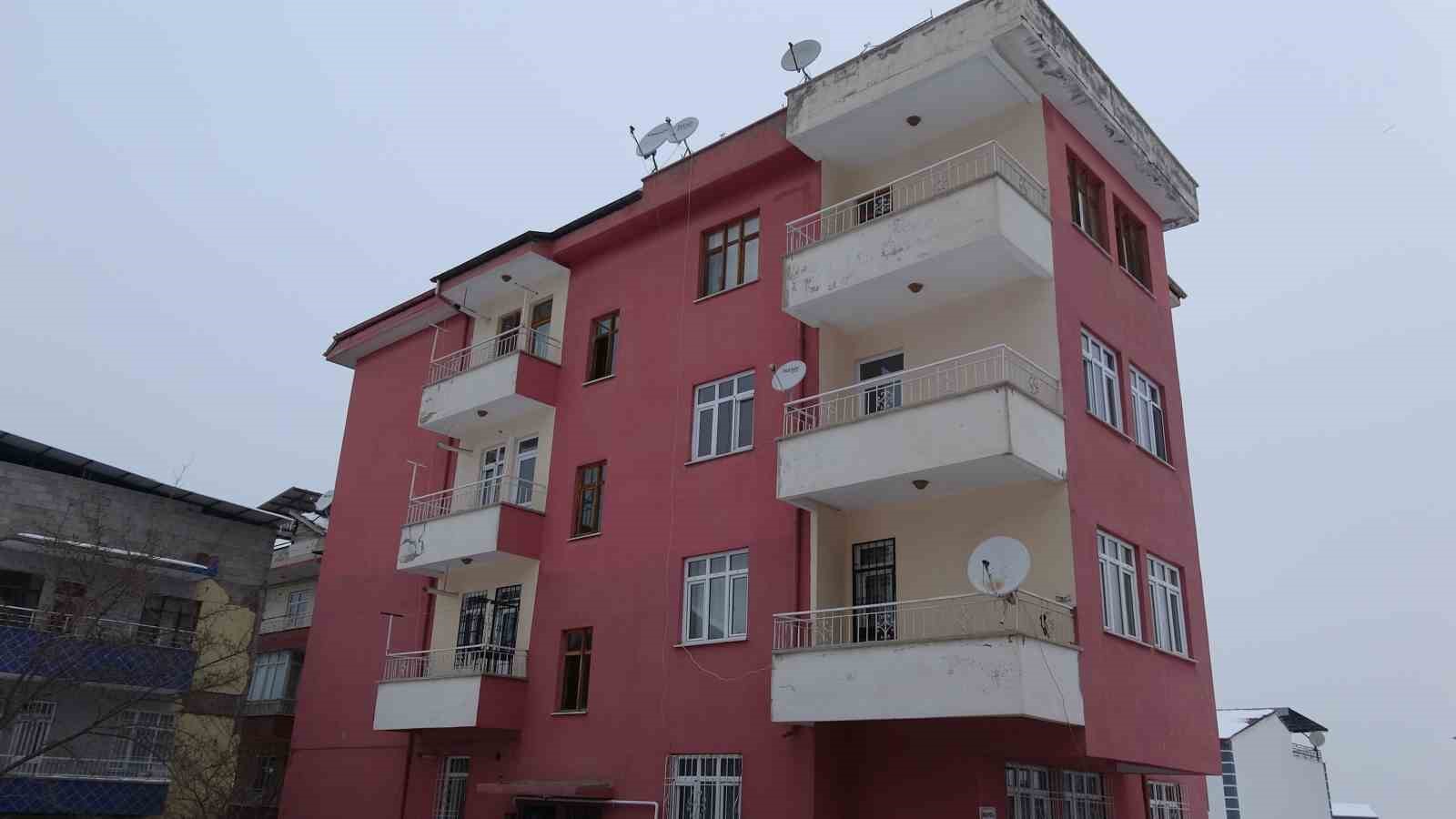 malatyada kari koca dogalgazdan zehirlenme suphesiyle hastaneye kaldirildi 1