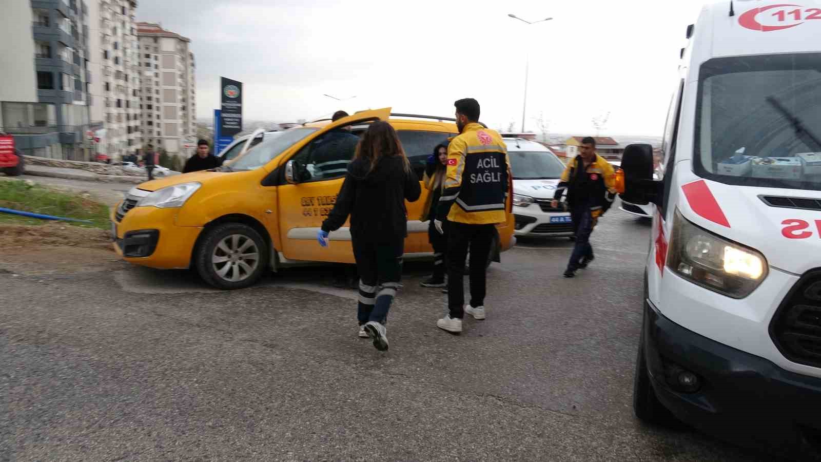 malatyada kaza sonrasi kavga 2 yarali 0 LDleF5Wv