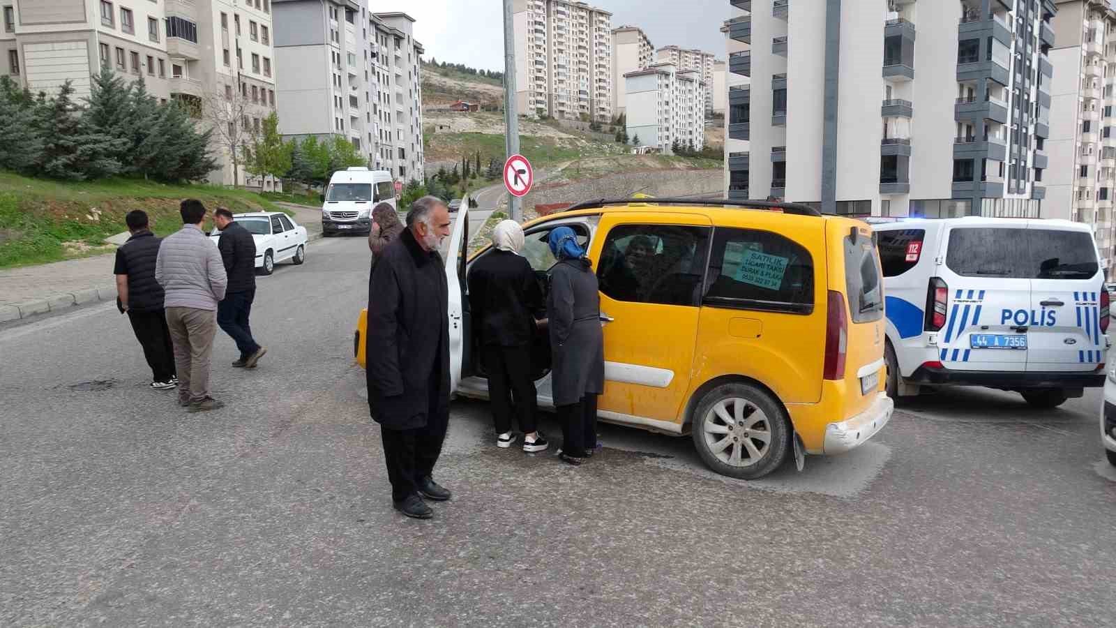 malatyada kaza sonrasi kavga 2 yarali 1 lfK4jAW9