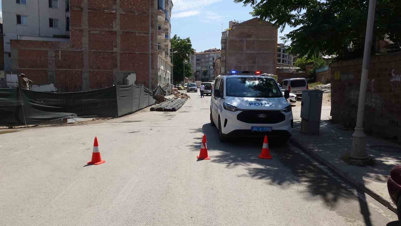 malatyada kazi sirasinda temelinde gocuk meydana gelen apartman bosaltildi 0 XbUCN7I7