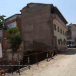 malatyada-kazi-sirasinda-temelinde-gocuk-meydana-gelen-apartman-bosaltildi-WHKaKVhB.jpg