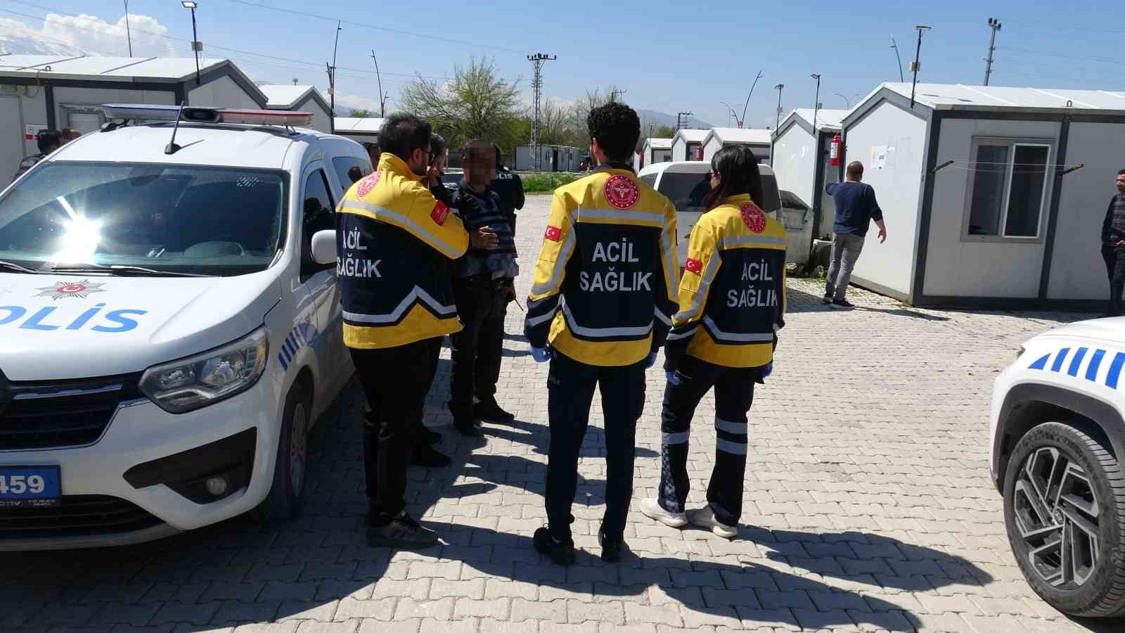 malatyada kendini konteynere kilitleyen genc polisi alarma gecirdi 4 pS4KcJCi