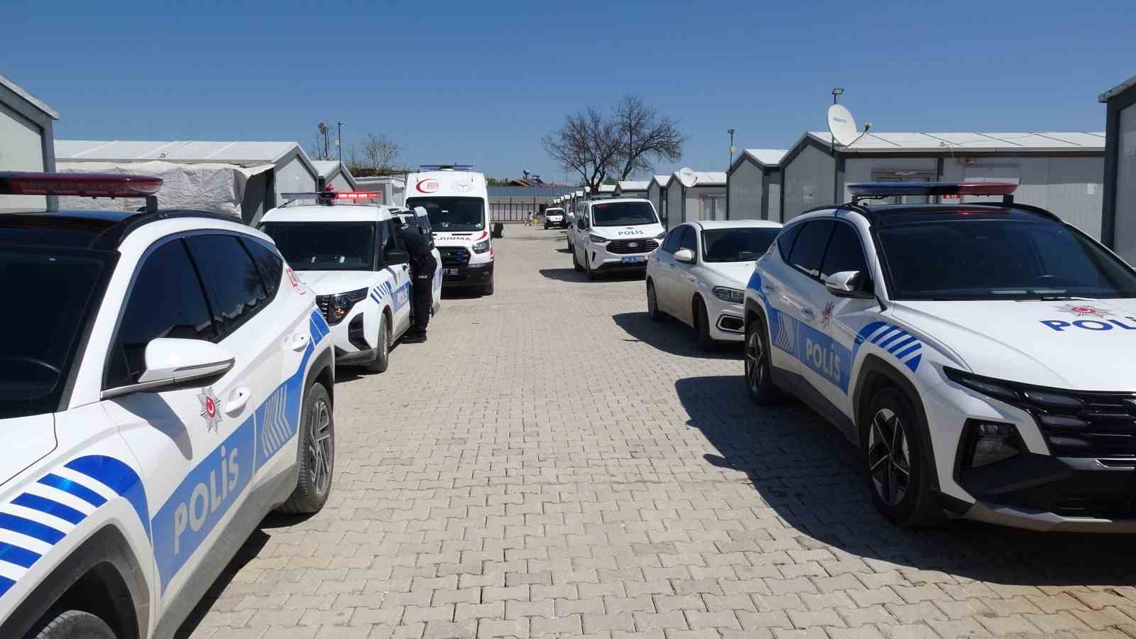 malatyada kendini konteynere kilitleyen genc polisi alarma gecirdi 6 WFicz7Ts