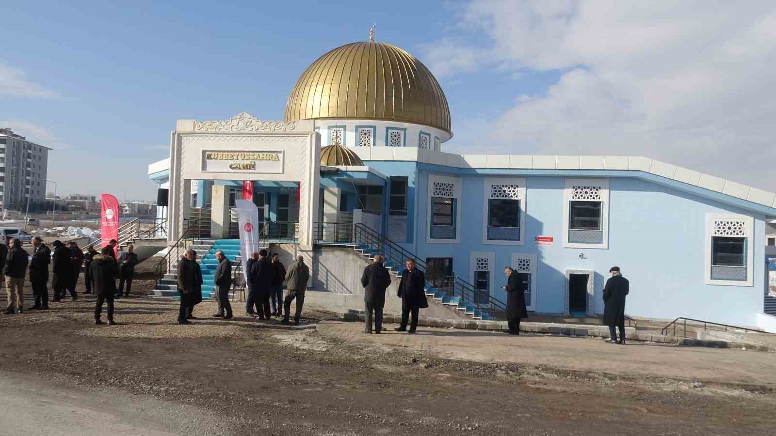malatyada kubbetus sahra cami ibadete acildi 2