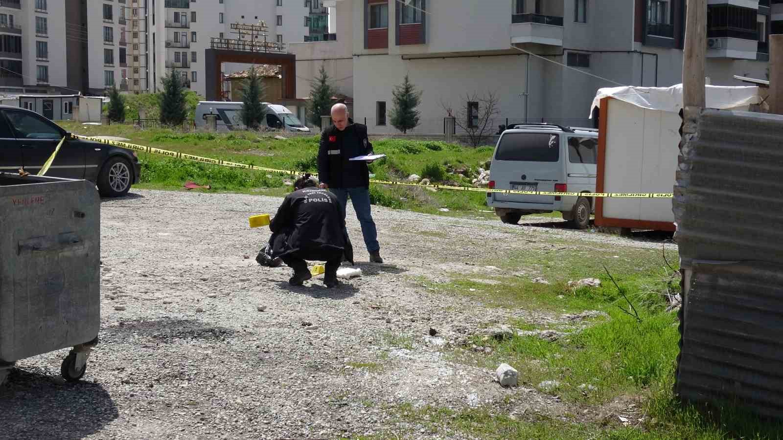 malatyada ogrenciler arasinda bicakli kavga 5 yarali 1 bmCKDvNj