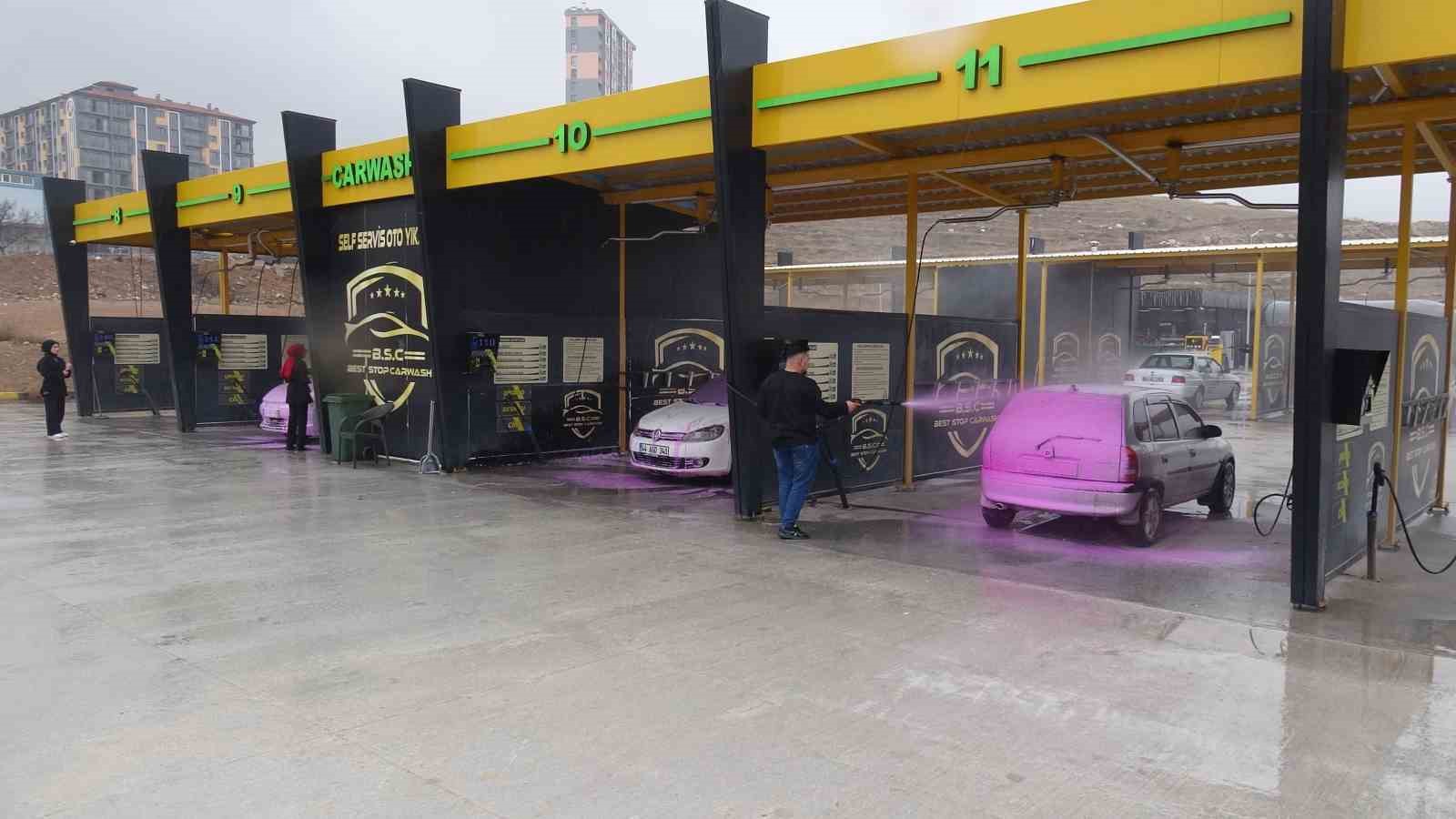 malatyada oto yikamaya renk geldi 3 SsIjFmUi