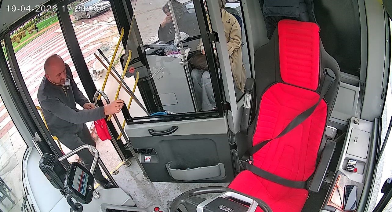 malatyada otobus soforunun bayrak hassasiyeti 2 4dKV8MUJ