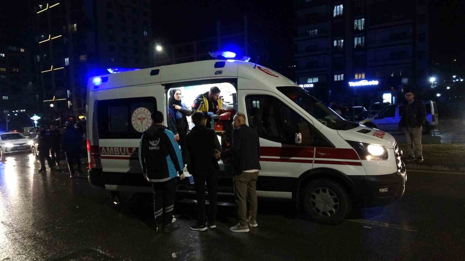 malatyada otomobilin carptigi tofas kagit gibi ezildi 3 yarali 3 faaGzCfb