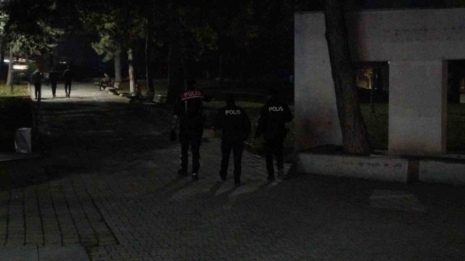 malatyada parkta silahli saldiriya ugrayan genc yaralandi 3 LiJuSMPO