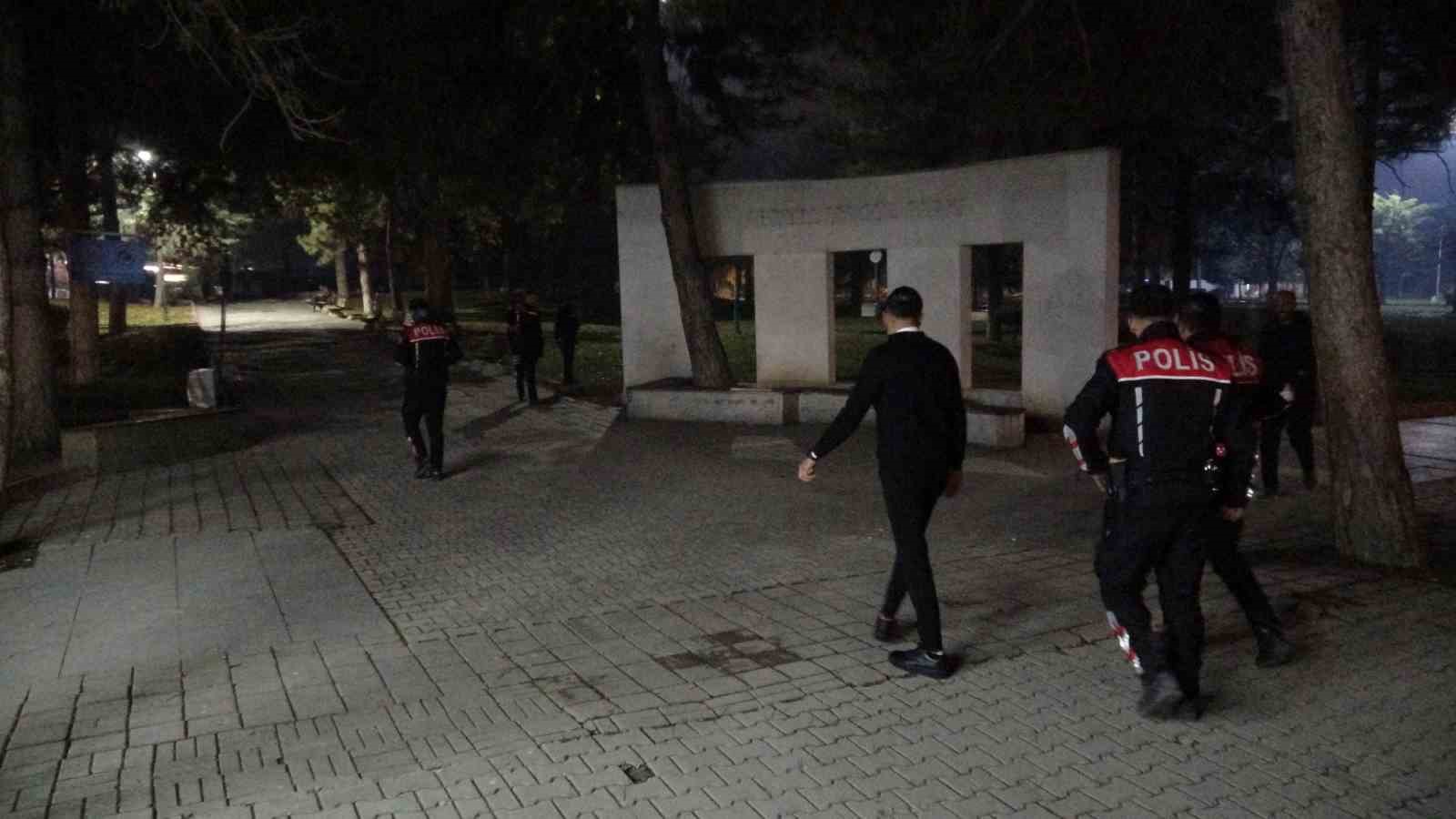 malatyada parkta silahli saldiriya ugrayan genc yaralandi 4 l7uXIgKT