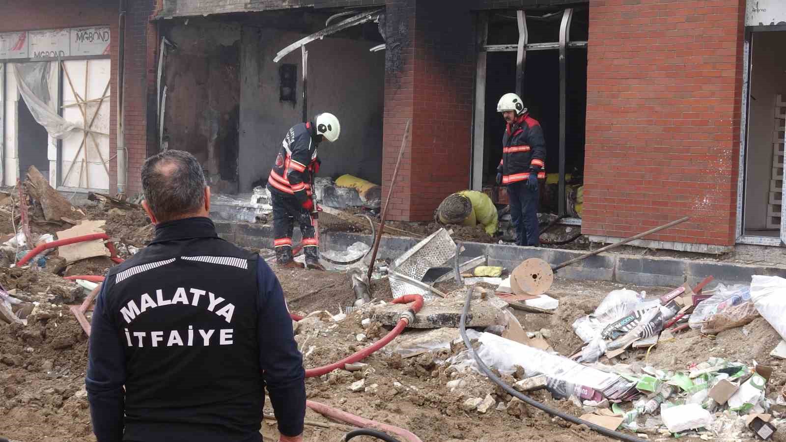 malatyada santiyede korkutan yangin 2 LaaZSzik