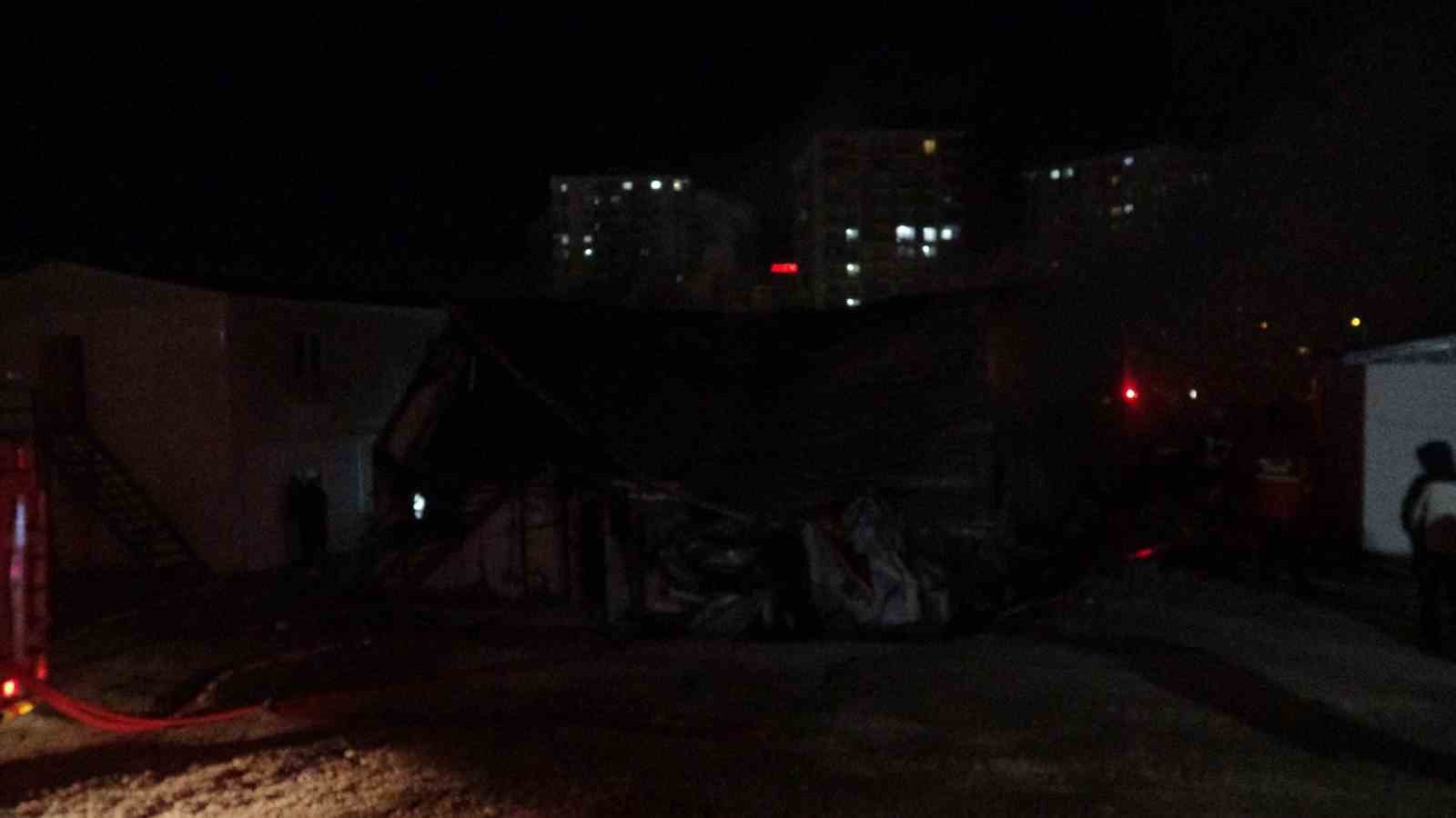 malatyada santiyede korkutan yangin 3 ZMskrHGq