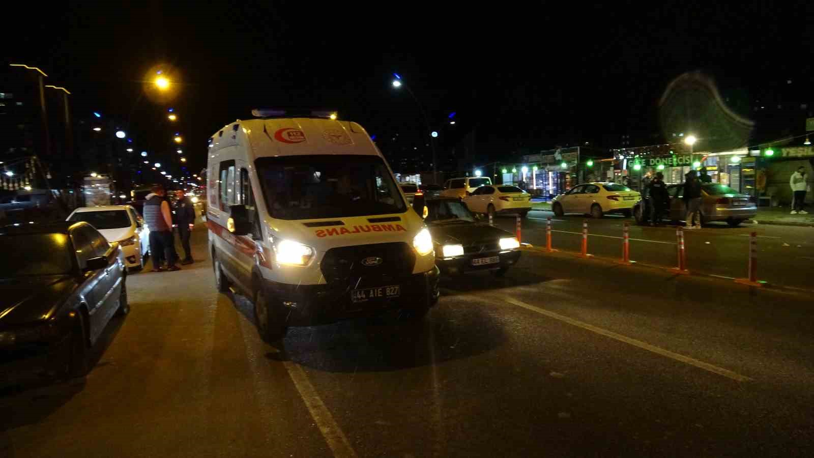 malatyada trafikte tartisma kanli bitti 2 yarali 3 gozalti 4 LXLeC84N