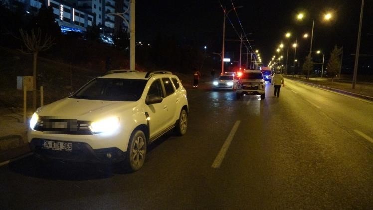 malatyada uc aracin karistigi kazada 4 kisi yaralandi 4 56QdYiSm