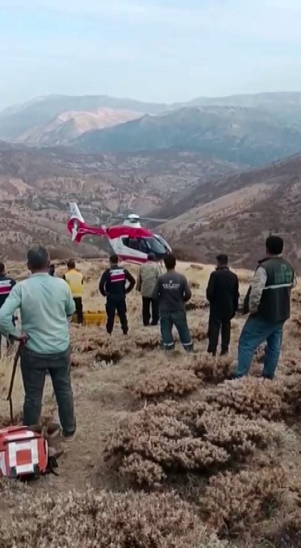 malatyada ucuruma yuvarlanan sahsin helikopterle sevk anlari kamerada 1 CA4Njr3v