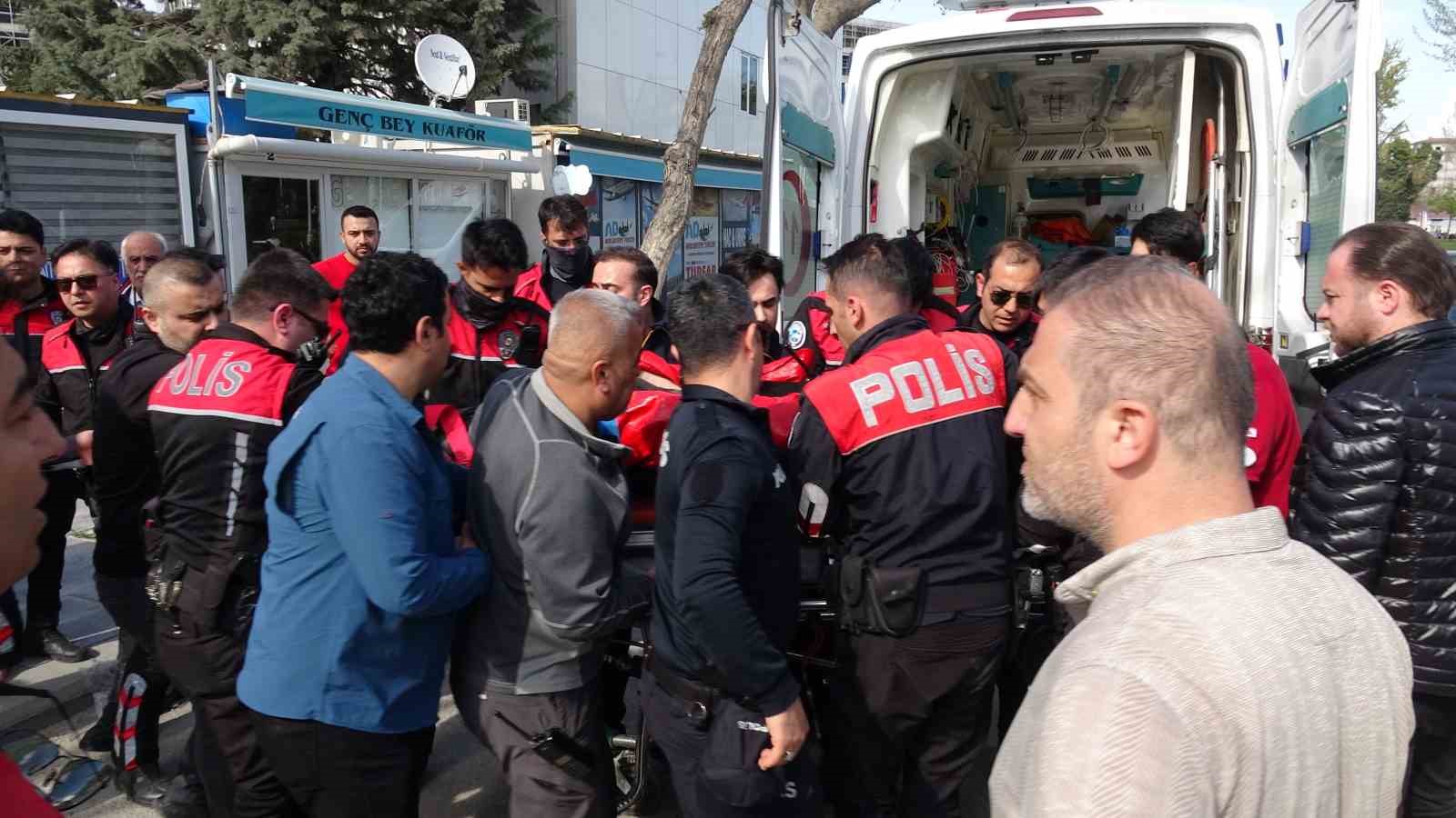 malatyada yunus timleri kaza yapti 2 polis yarali 4 2clymW6F