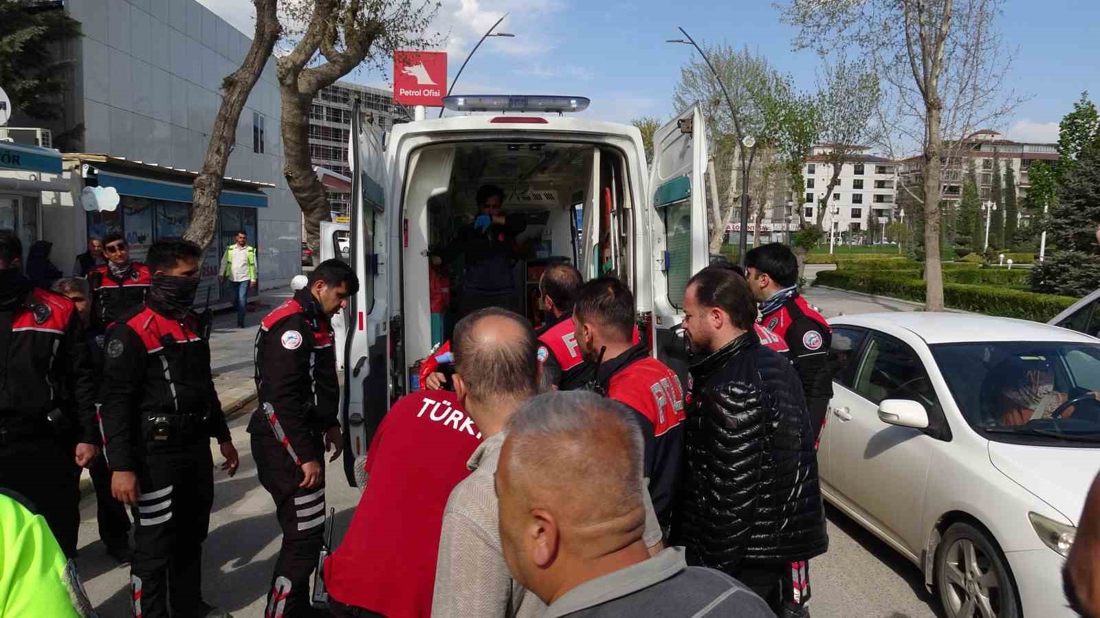 malatyada yunus timleri kaza yapti 2 polis yarali 5 jqd8aNqq