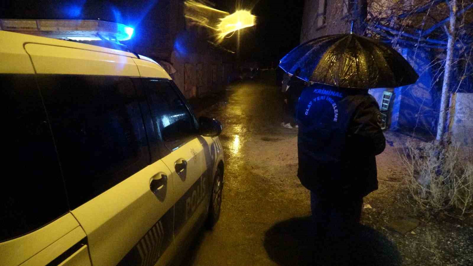 malatyada zehirlenme suphesiyle hastaneye kaldirilan sahis hayatini kaybetti 3 FqsBGU1N