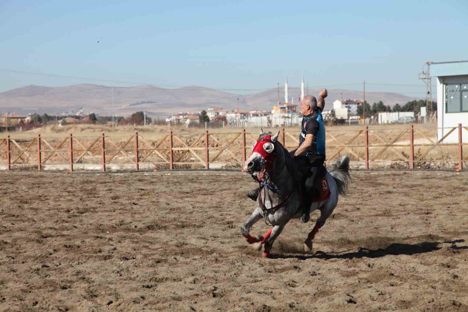 malatyanin yazihan ilcesinde ata sporu atli cirit yasatiliyor 2 Ot2RVOYP