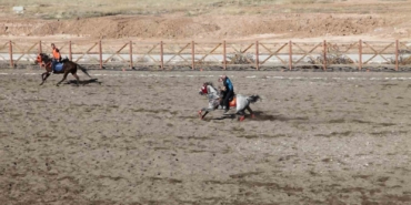 malatyanin-yazihan-ilcesinde-ata-sporu-atli-cirit-yasatiliyor-HljFiJe4.jpg