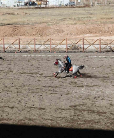 malatyanin-yazihan-ilcesinde-ata-sporu-atli-cirit-yasatiliyor-HljFiJe4.jpg
