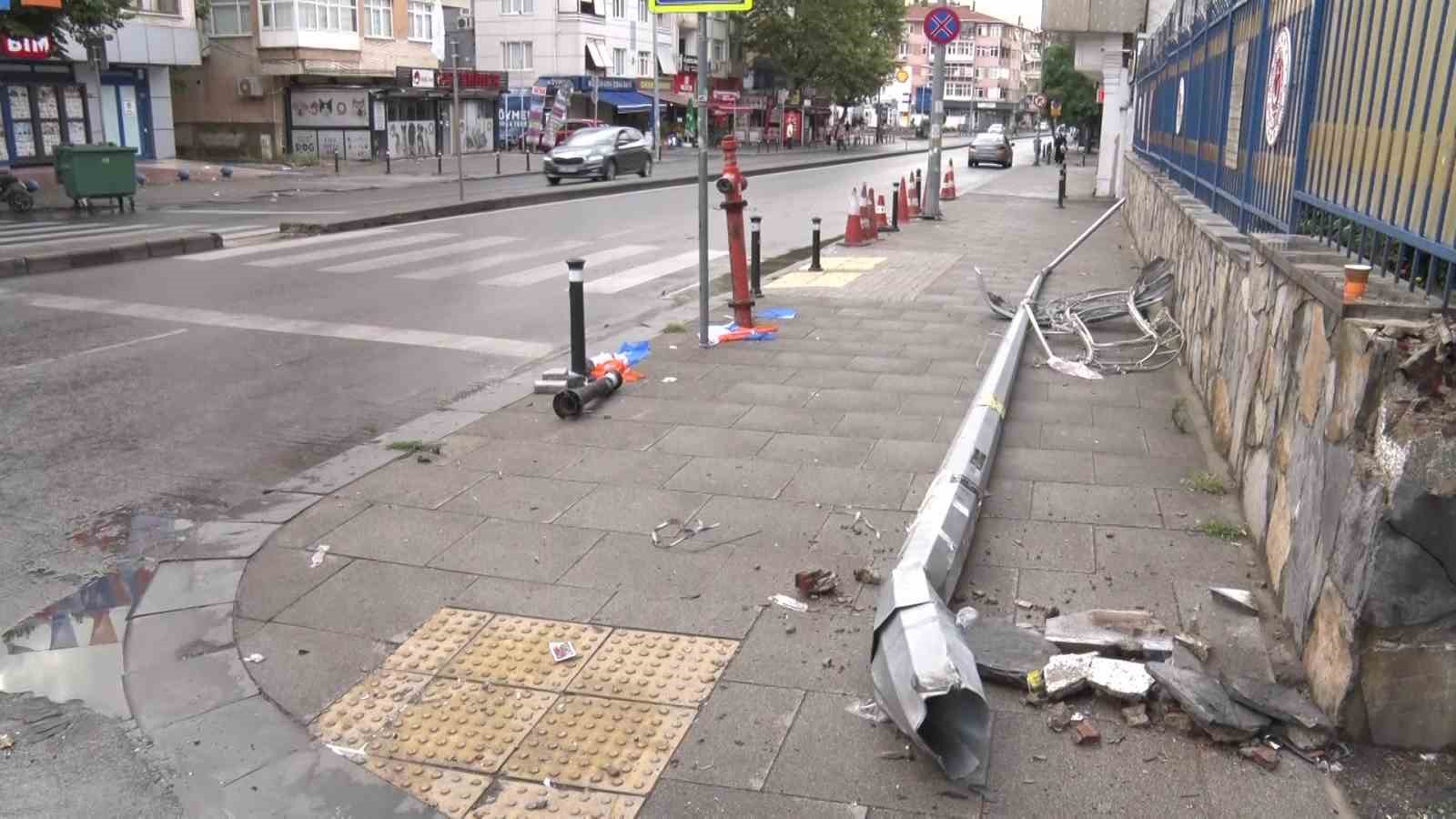 Maltepe’de alkollü sürücü dükkana daldı 5 maltepede alkollu surucu dukkana daldi 1 zc7sk1Ea