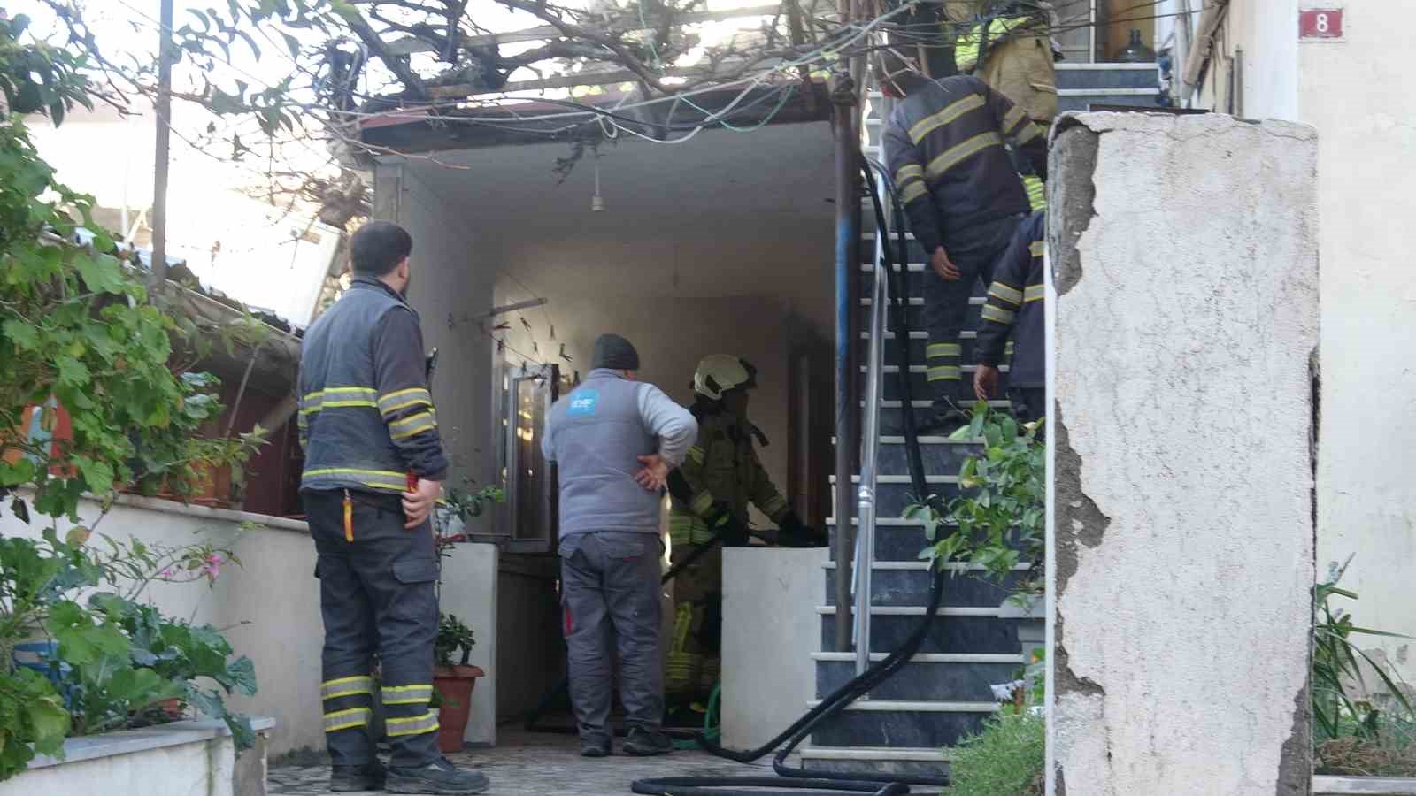 maltepede patlama sesleri sonrasi atolye alevlere teslim oldu 3