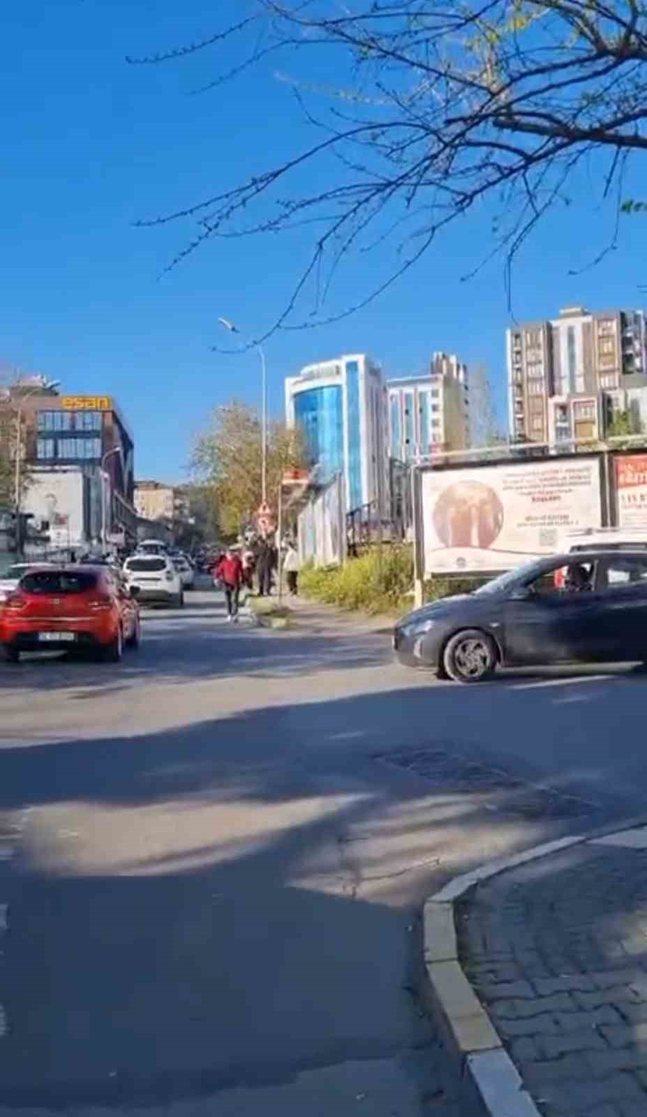 maltepede surucuyu darbedip motosikletine el koydular 0 1VKyuNT7