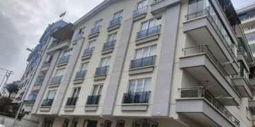 mamaktaki-toprak-kaymasi-apartmanlarin-yikilma-riskini-artirdi-xjZCKr4V.jpg