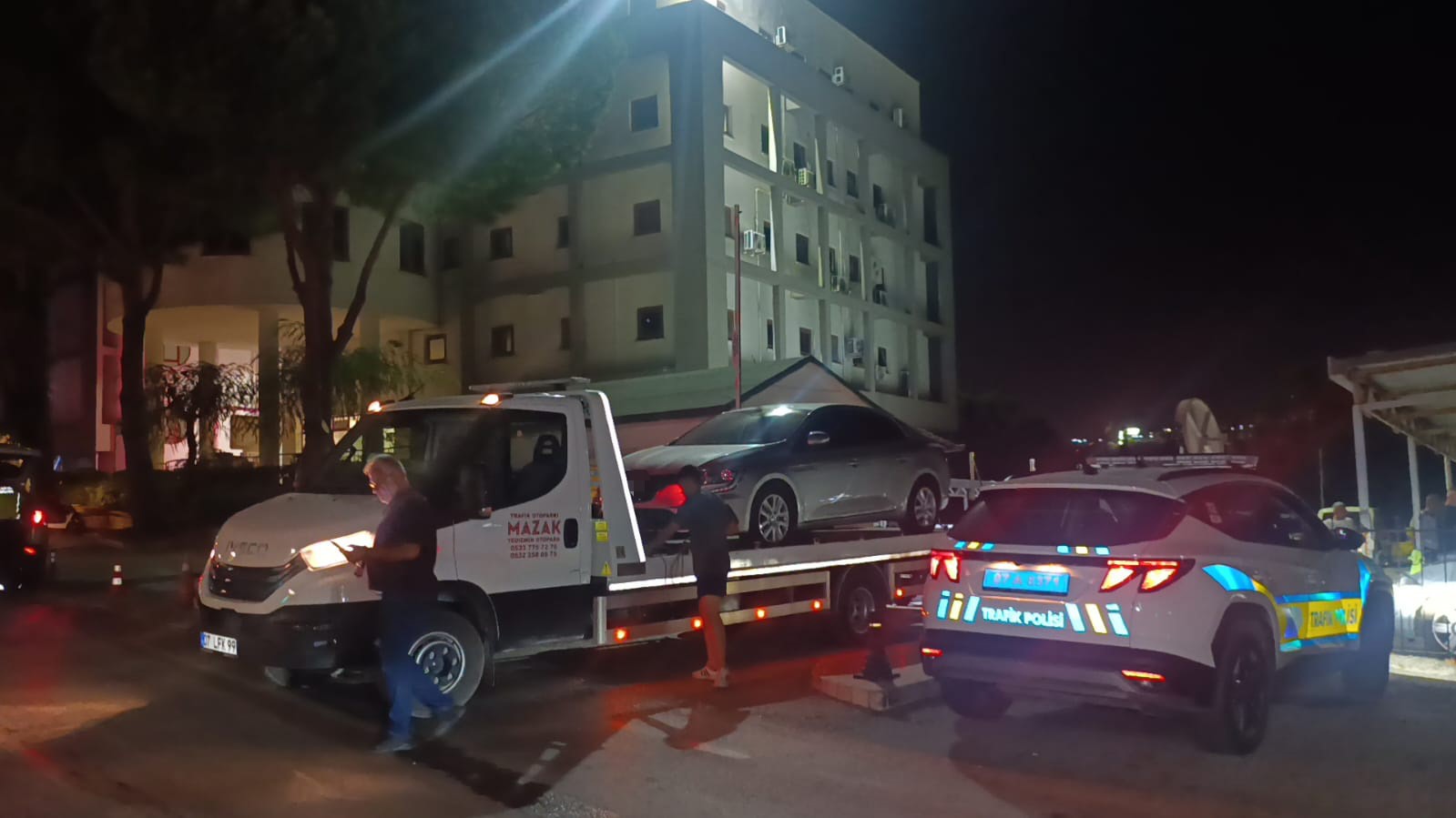 Manavgat Belediyesi’ne gece yarısı haciz operasyonu 4 manavgat belediyesine gece yarisi haciz operasyonu 0 7sh8BRMv