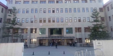 manavgat-belediyesine-yonelik-yolsuzluk-davasinda-saniklar-3-kez-hakim-karsisinda-enwMU6pd.jpg