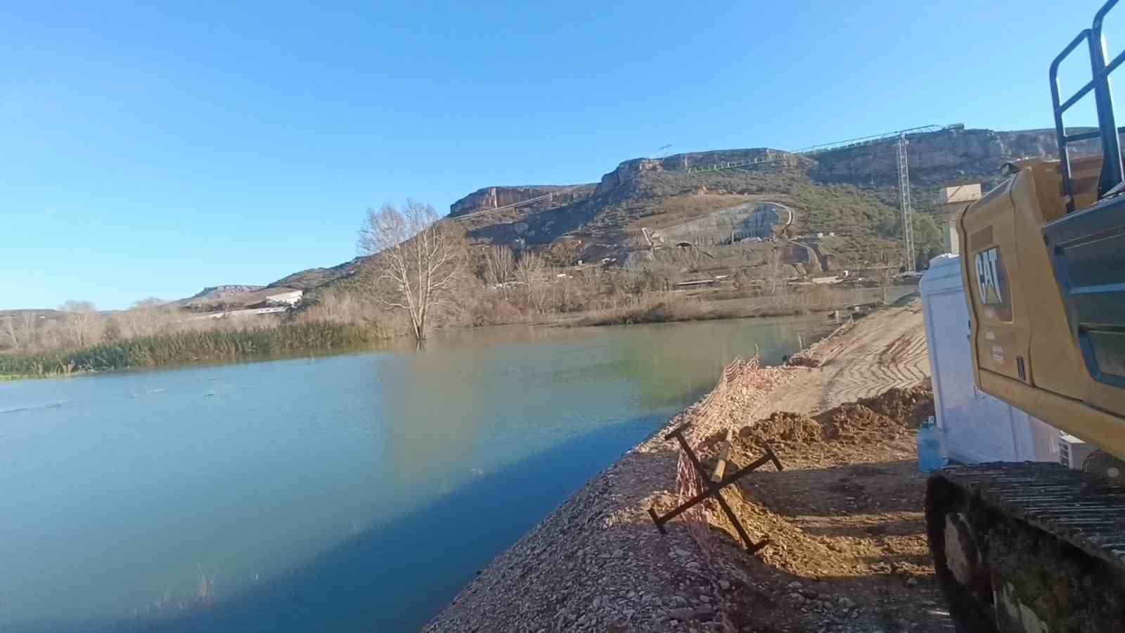 manavgat irmagi tasti antalya alanya otoban santiyesi sular altinda kaldi 3 heUcHsfu