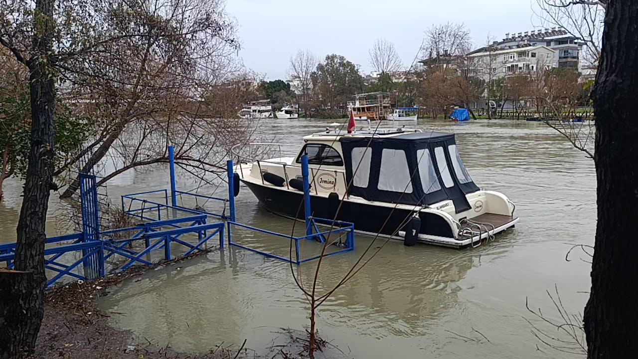 manavgat irmaginda yagmur alarmi 1 avjTwdFe