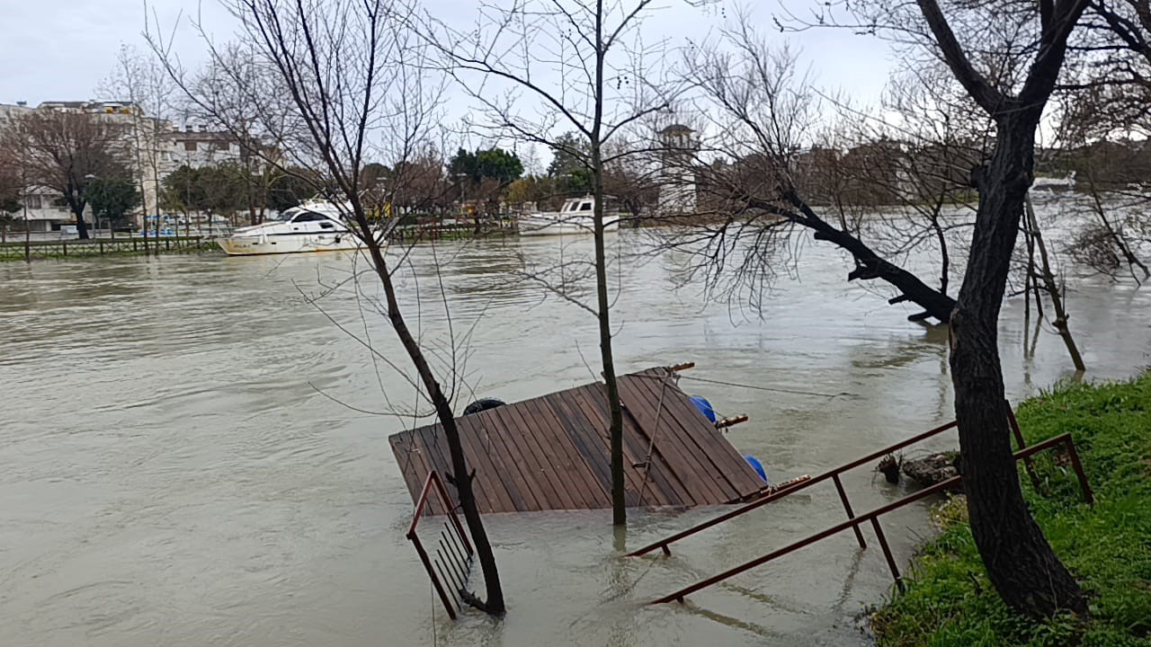 manavgat irmaginda yagmur alarmi 2 DEs2ea4S