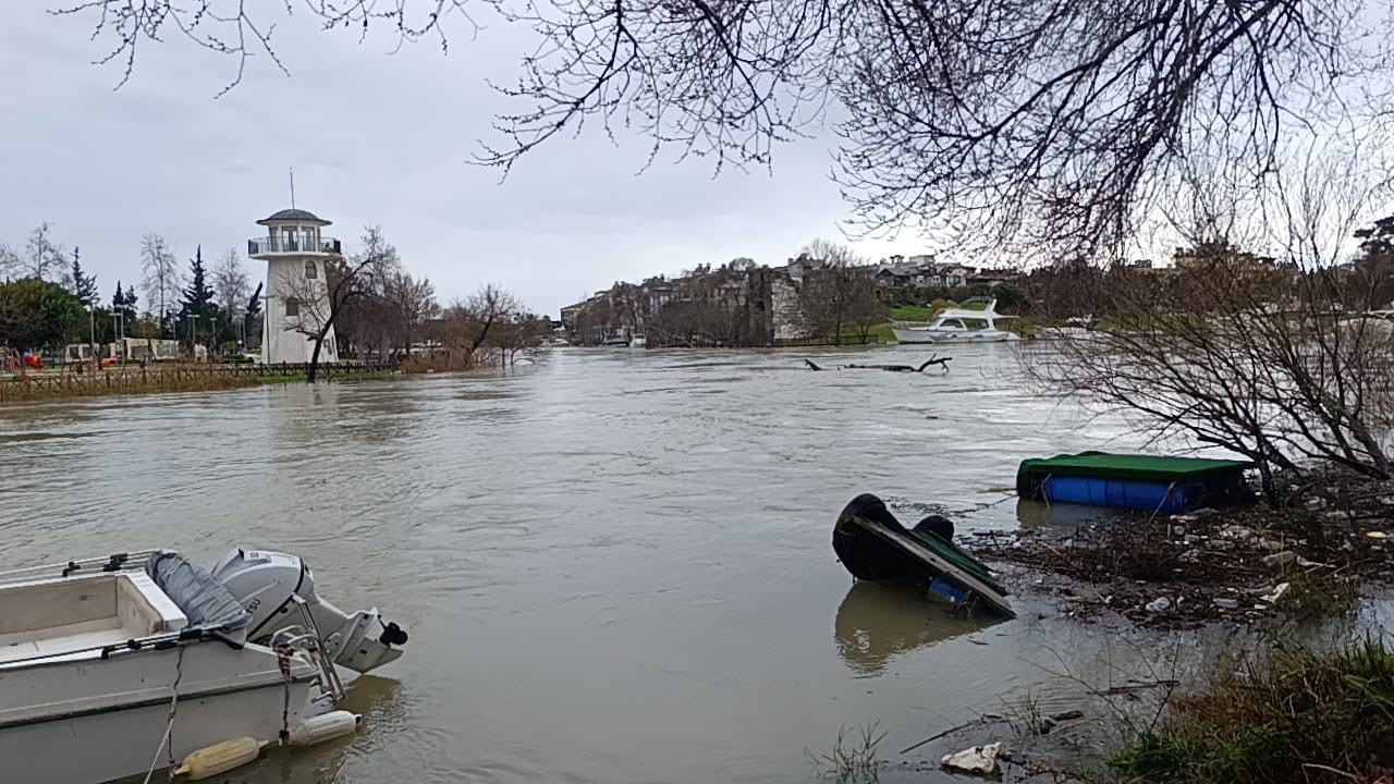 manavgat irmaginda yagmur alarmi 4 RYzZqJP7