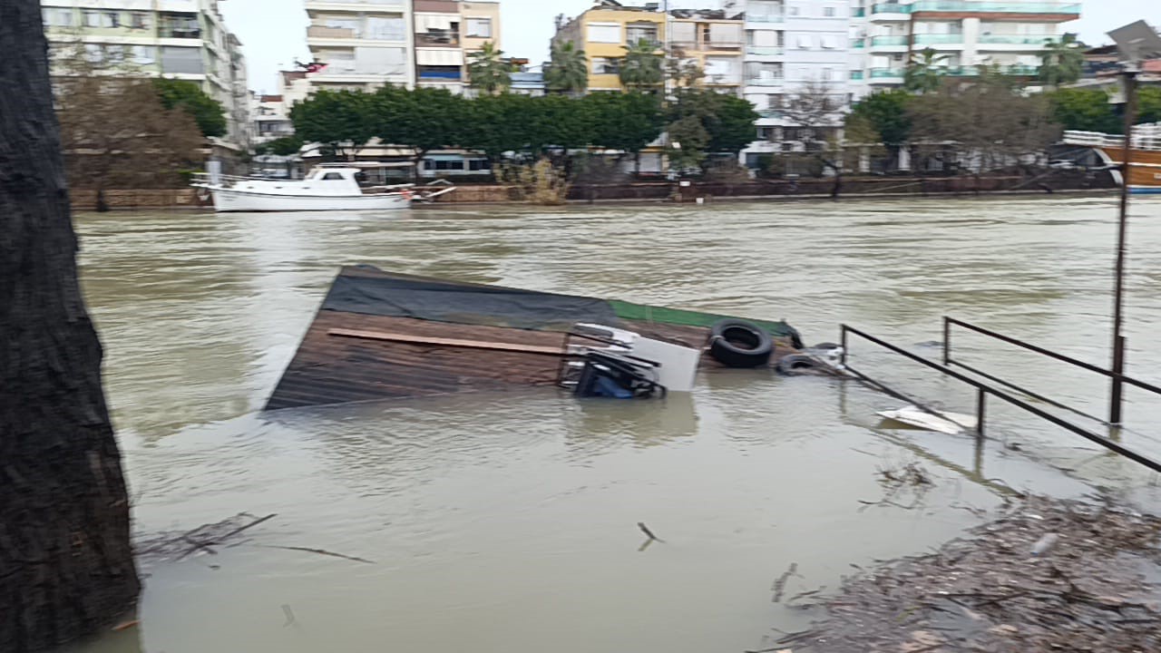 manavgat irmaginda yagmur alarmi 6 wPdlsACn