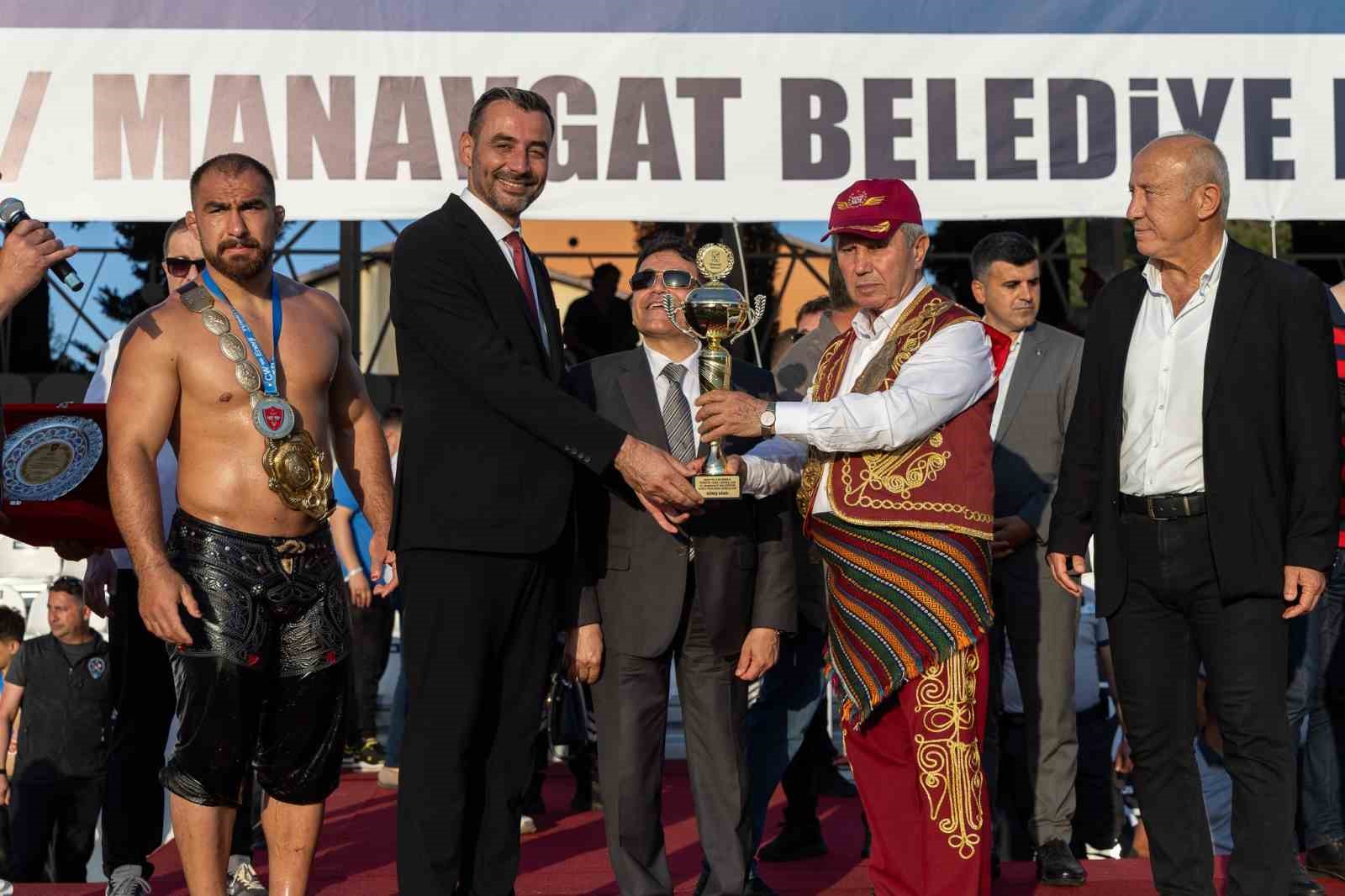 manavgatta baspehlivanlik kemeri feyzullah akturkun 1