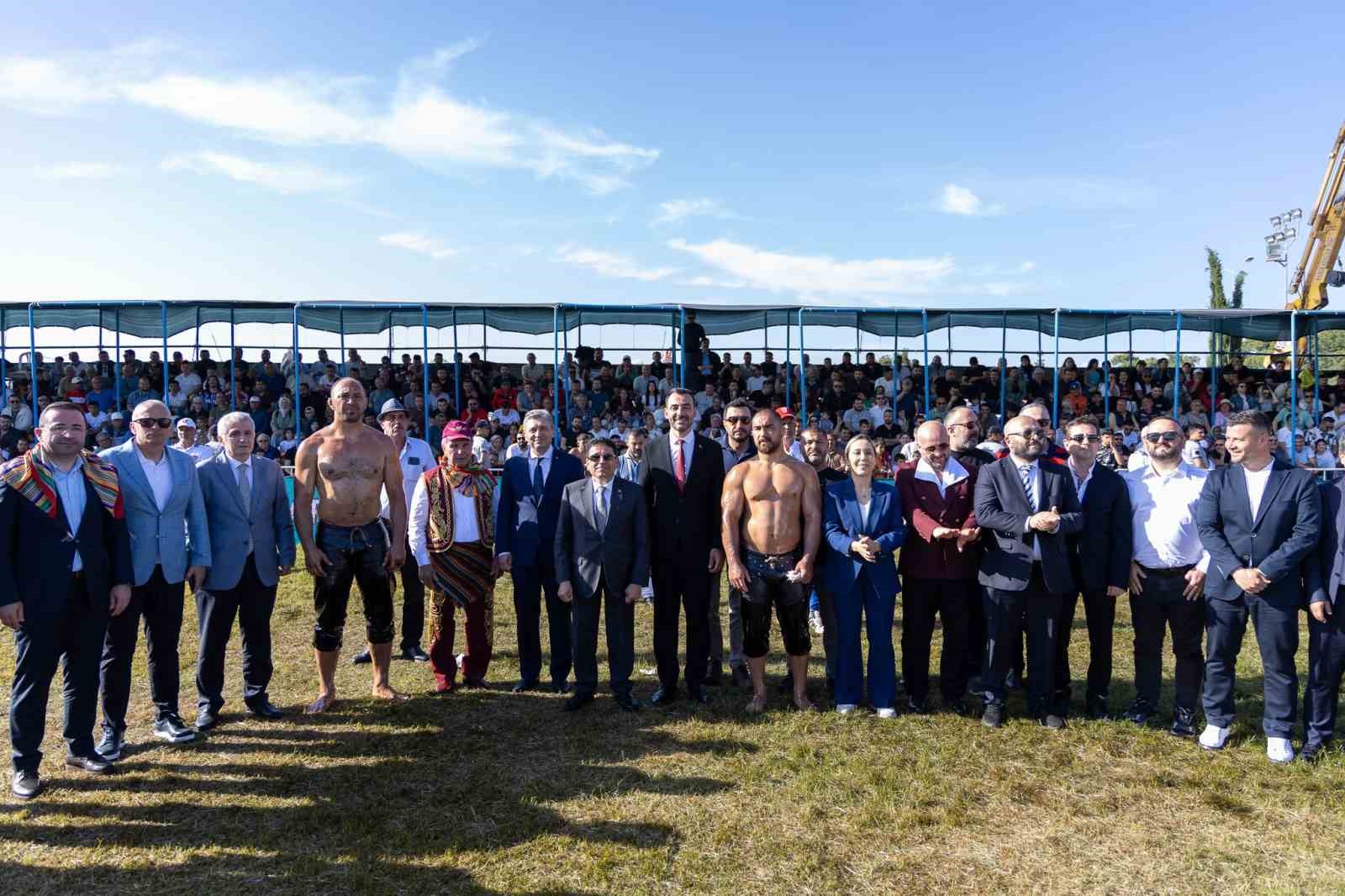 manavgatta baspehlivanlik kemeri feyzullah akturkun 4 1squgf9D