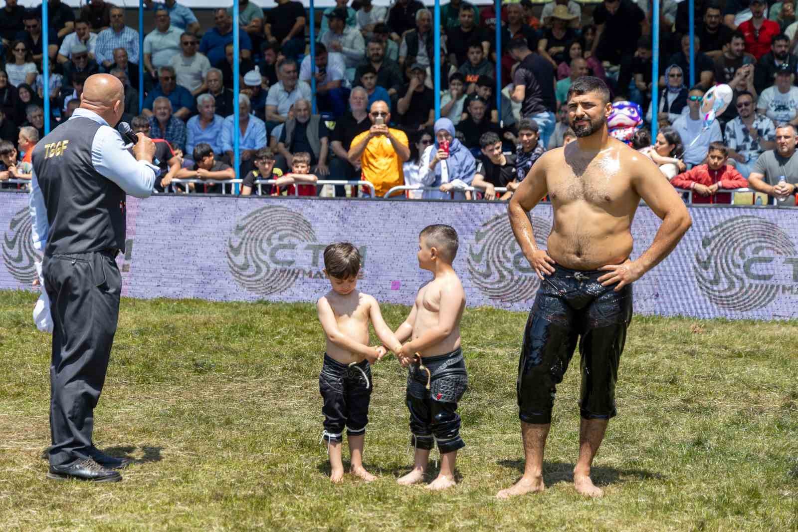 manavgatta baspehlivanlik kemeri feyzullah akturkun 9