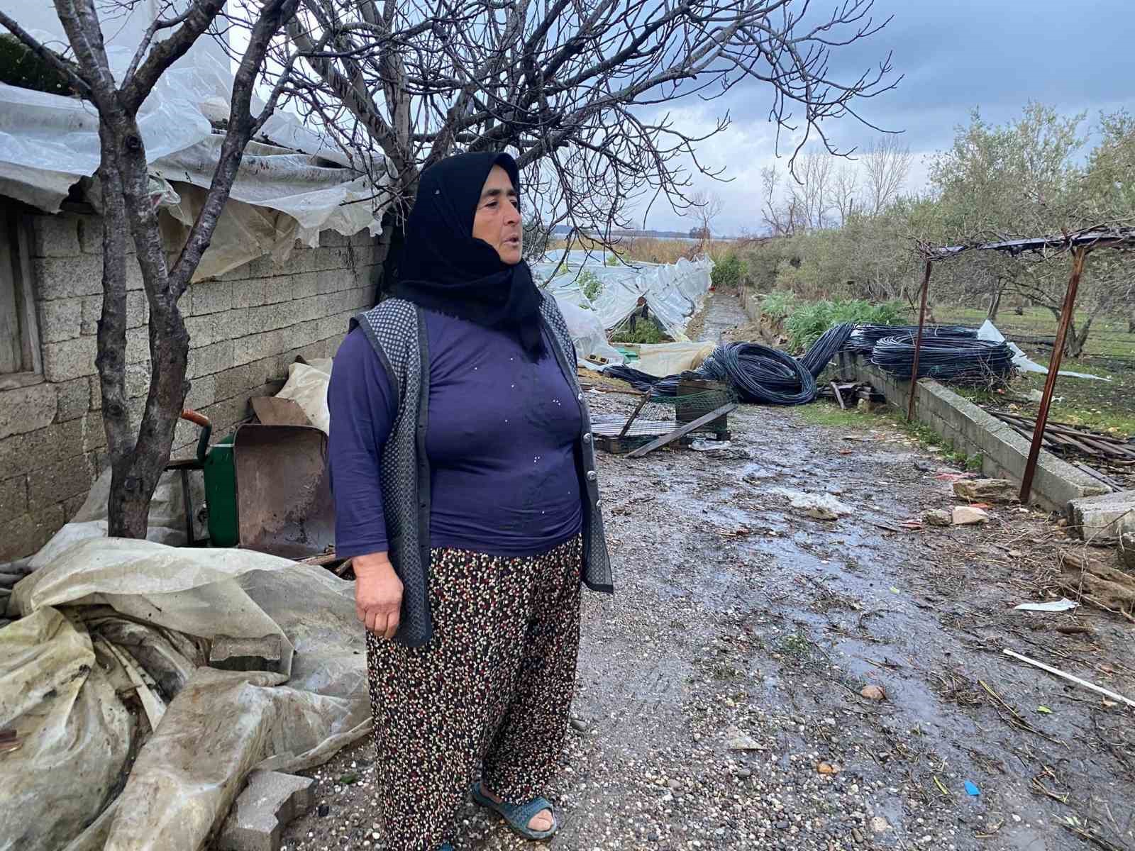 manavgatta hortum uc mahalleyi harabeye cevirdi 7 vUSjr7KT