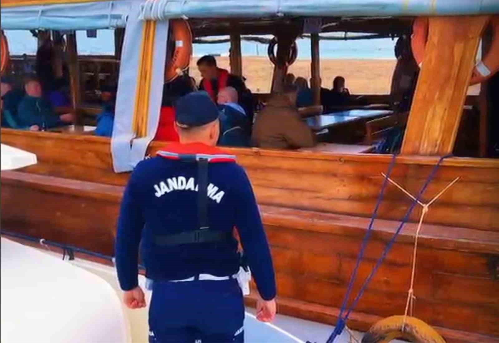 manavgatta jandarmadan deniz ve irmakta bayram mesaisi 2