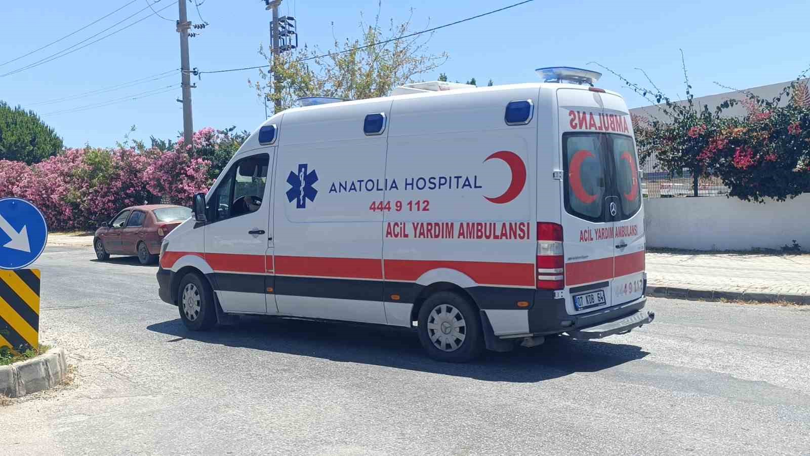 manavgatta otelde klor gazi sizintisindan 25 kisi etkilendi 1 uTGGSvGr