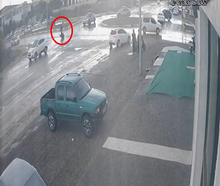 manavgatta otomobille carpisan motosikletli yaralandi 5 8KBlYEqq